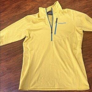 Patagonia Yellow 1/4 Zip with Blue Accents